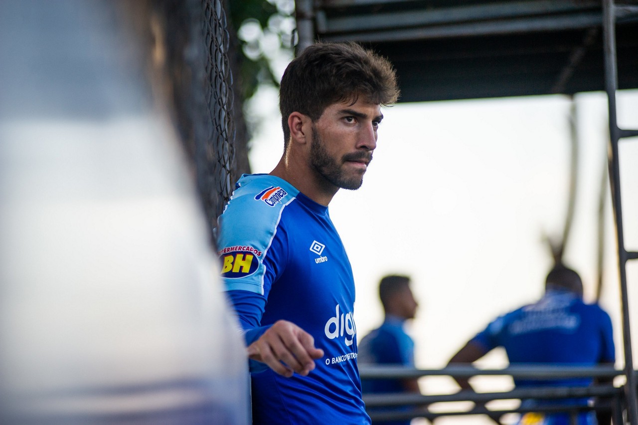 Lucas Silva dá adeus ao Cruzeiro pela segunda vez na sua carreira