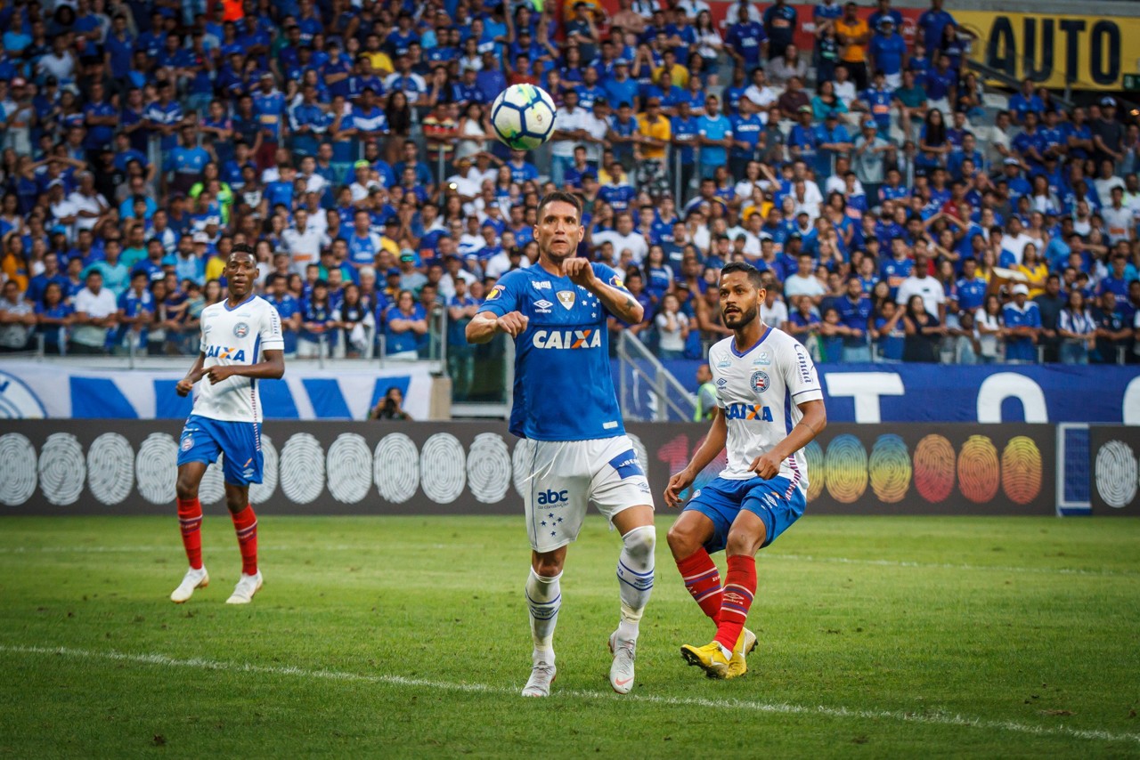Thiago Neves marcou gol de empate do Cruzeiro contra o Bahia