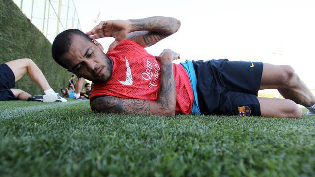 Dani Alves não tem lesão muscular