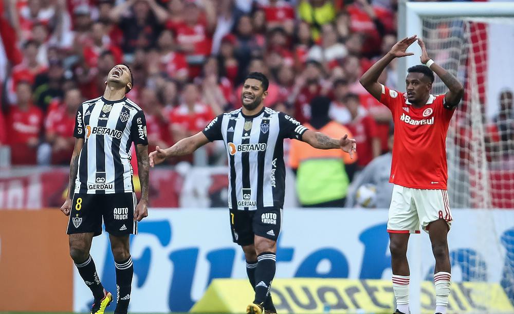 O Galo foi derrotado por 3 a 0 para o Inter, mas já virou a página