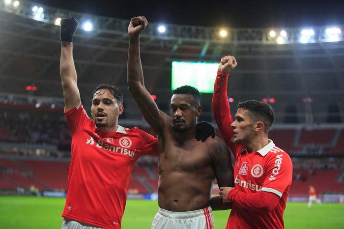 Edenílson, do Internacional, foi vítima de ataque racial nesta temporada