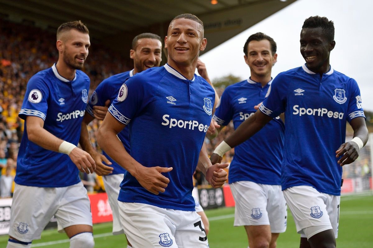 Boas atuações no futebol inglês têm rendido convocações para a seleção brasileira