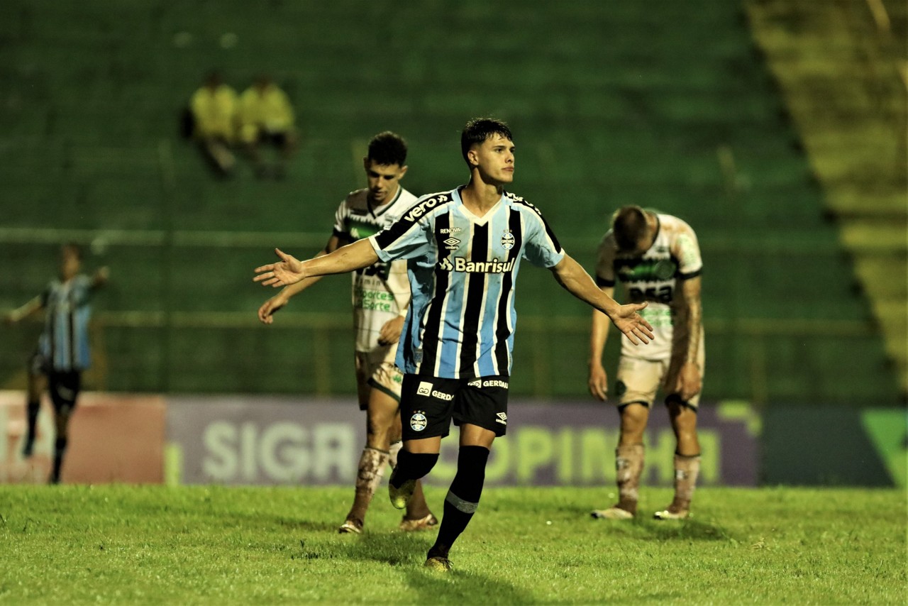 Francana e Grêmio decidem futuro na Copinha 2023