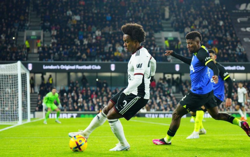 Fulham e Sunderland se enfrentam pela Copa da Inglaterra