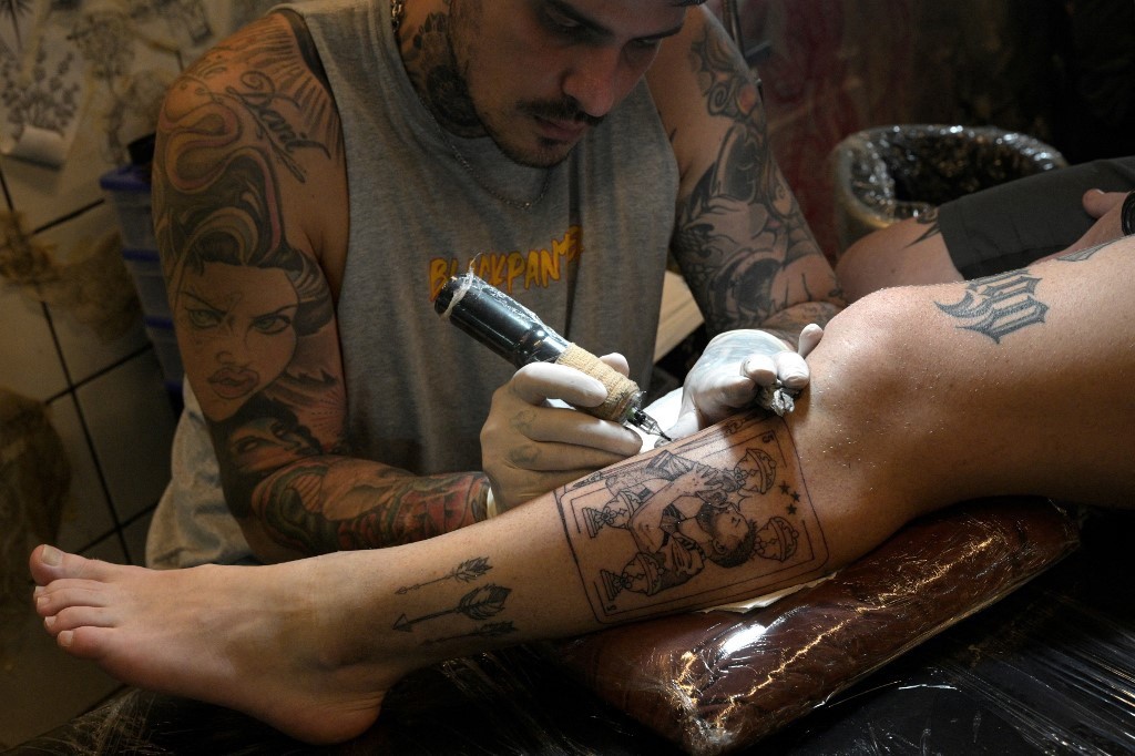 Tatuadores argentinos viram crescer consideravelmente a demanda por tatuagens no país