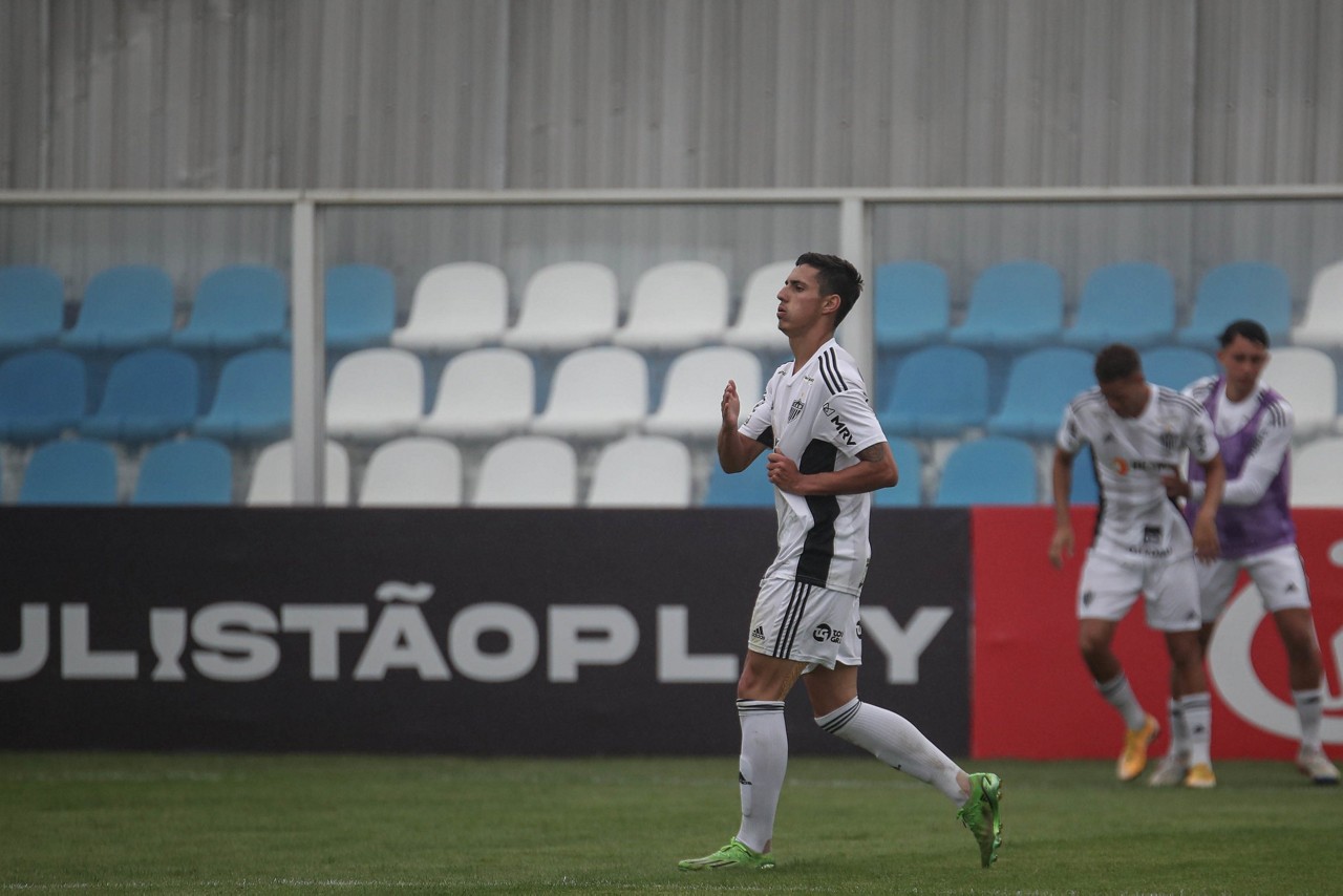 Gol aos 49 do segundo tempo garantiu vitória do Galinho