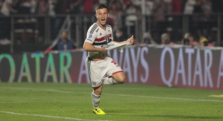 Galoppo fez dois gols na goleada por 4 a 1 do São Paulo sobre a Portuguesa