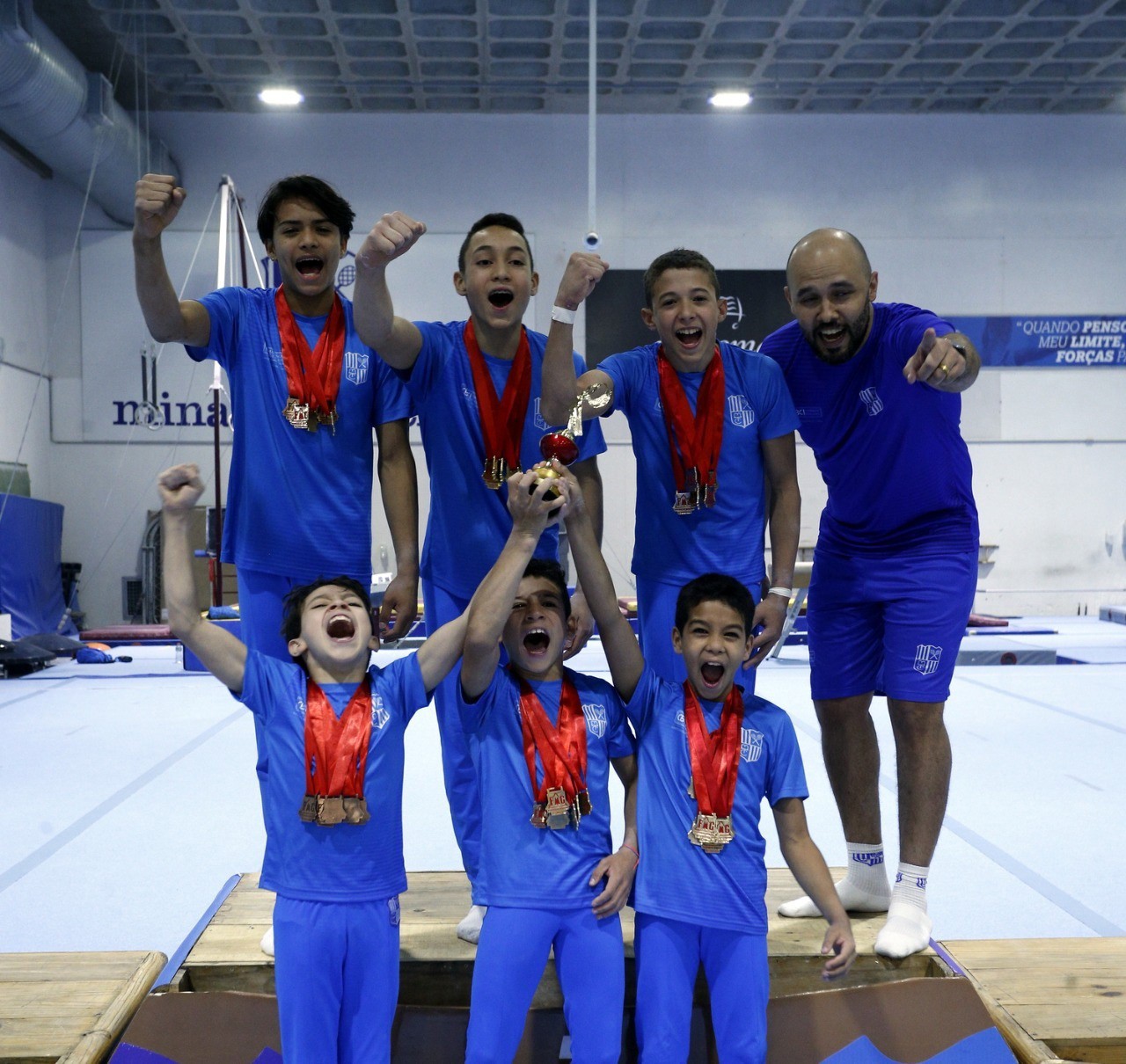 Atletas do infantil comemoram desempenho no Campeonato Estadual de Ginástica Artística