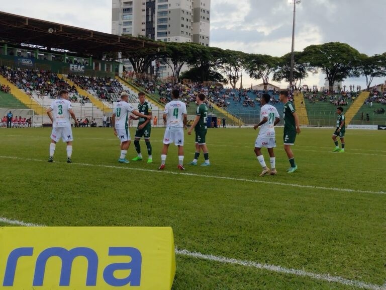 Guarani e Grêmio se enfrentam pelo Grupo 8 da Copinha