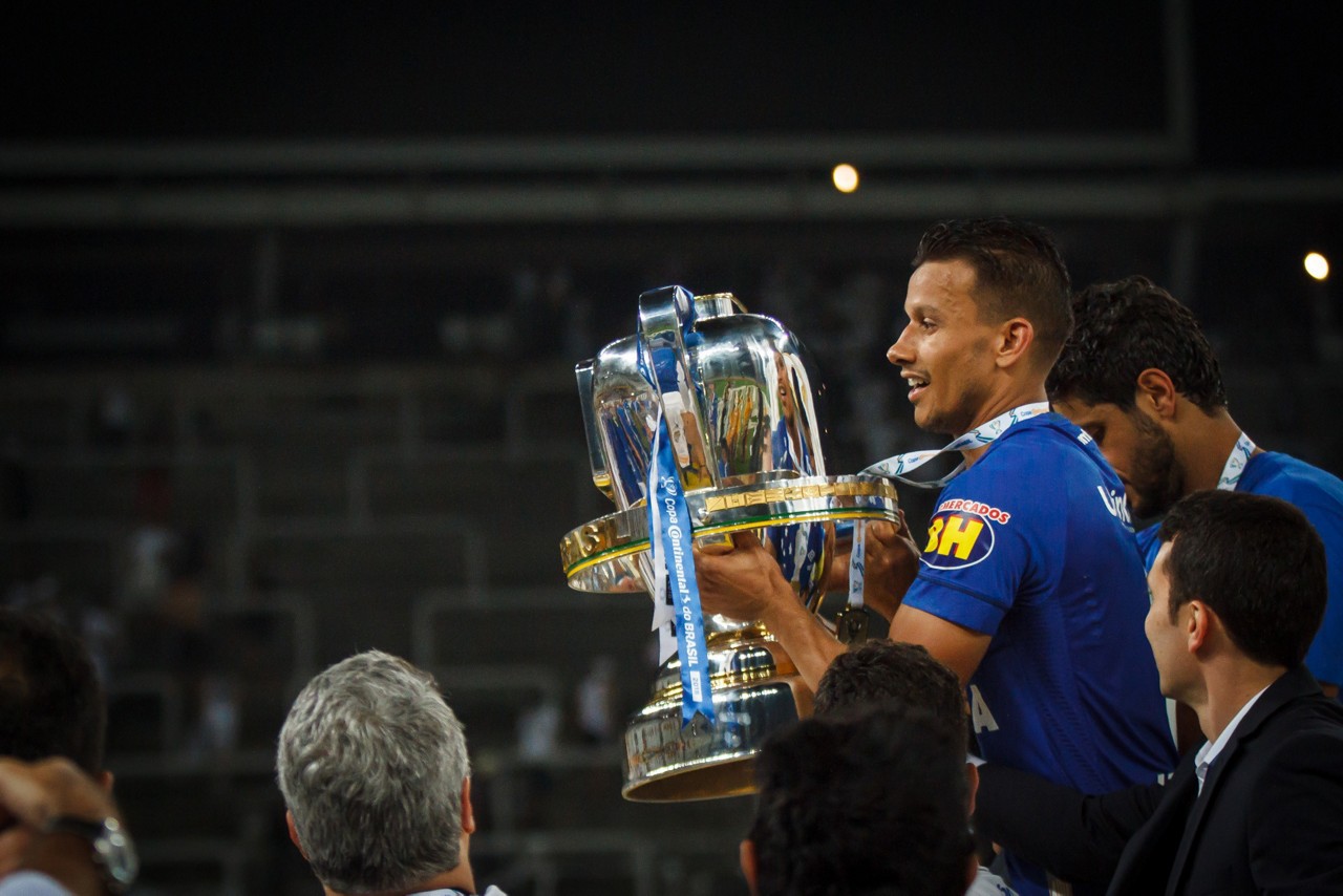 Henrique destaca feito de poder igualar marca de Palhinha no Cruzeiro