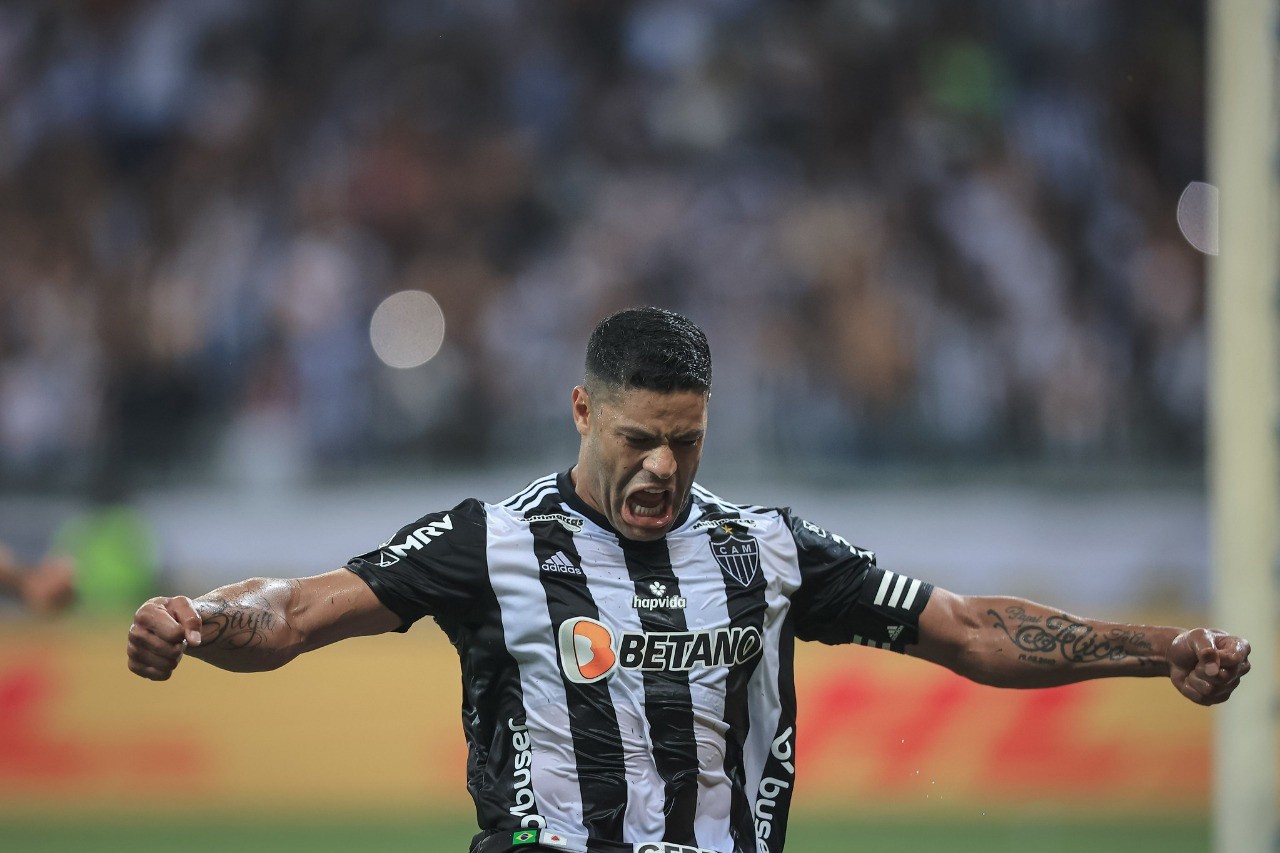 Hulk marca e se isola como maior artilheiro da história do Galo na Libertadores