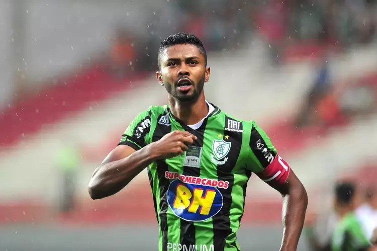Ricardo Silva pode defender o América pela quarta vez