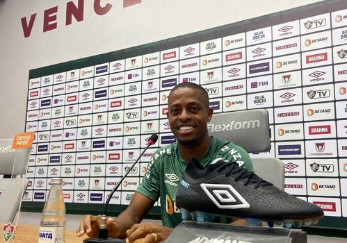Keno foi apresentado no Fluminense