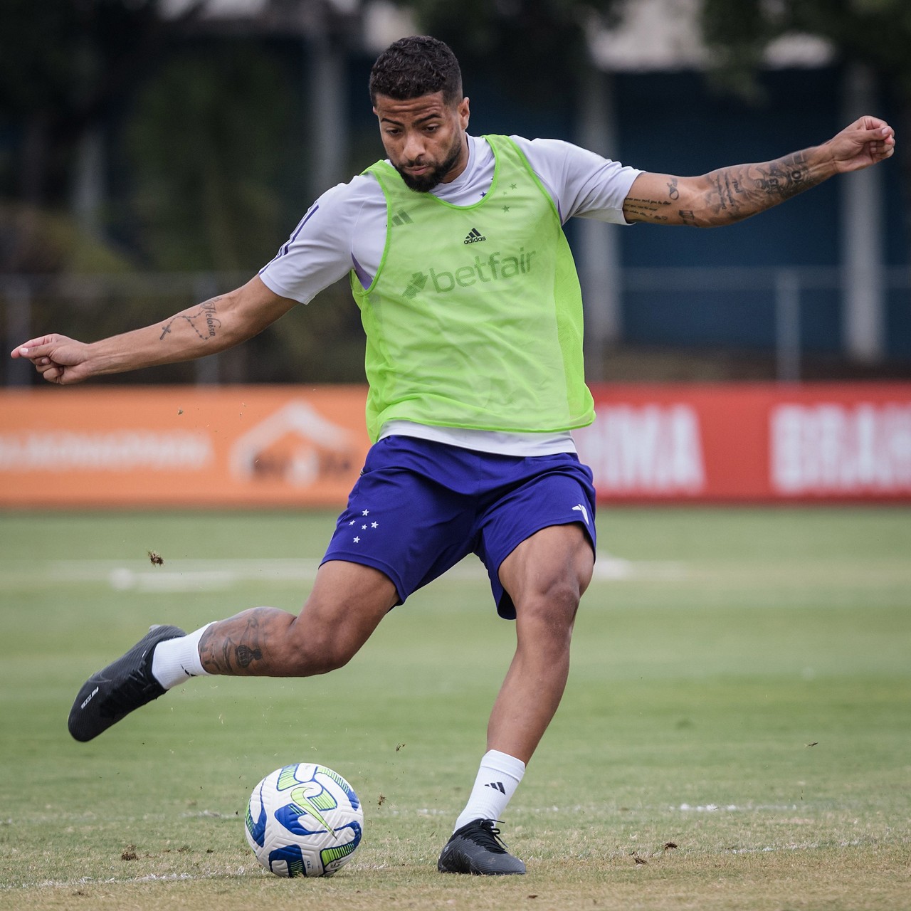 João Marcelo foi o último reforço do Cruzeiro no ano