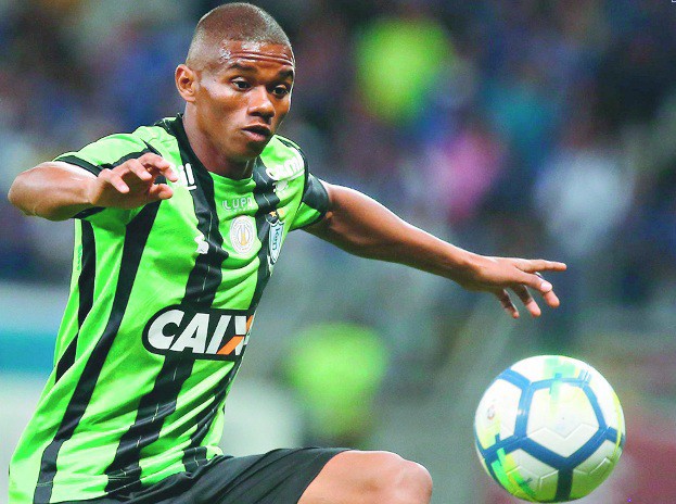 Juninho, que estava na campanha do América na Série A de 2016, quer brigar na parte de cima da tabela