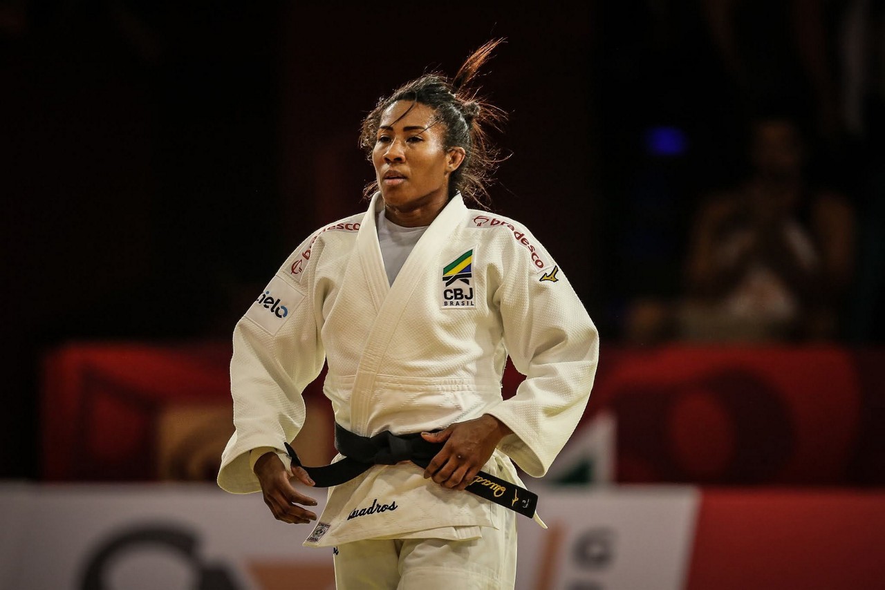 Ketleyn Quadros avança às quartas de final do judô e já briga por medalha