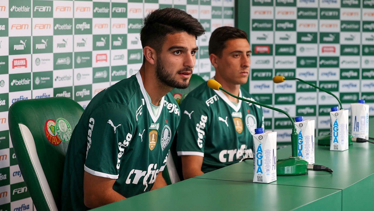 Palmeiras apresentou seus dois novos reforços, López (E) e Merentiel