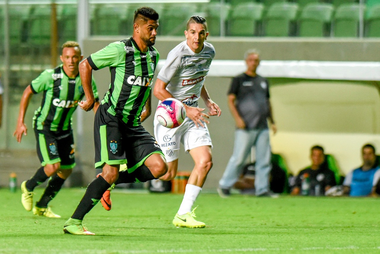 Luan fez 52 jogos pelo América e marcou nove gols