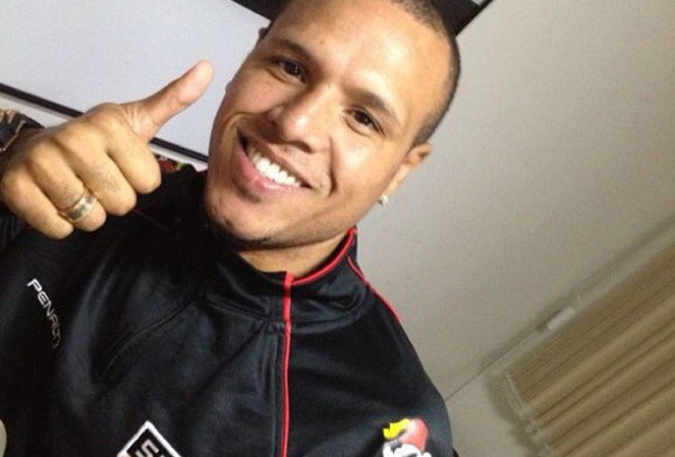 Luis Fabiano defendeu a Ponte Preta de 1998 a 2000
