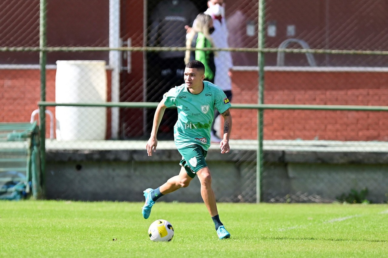 Marlon é baixa para a partida contra o Avaí