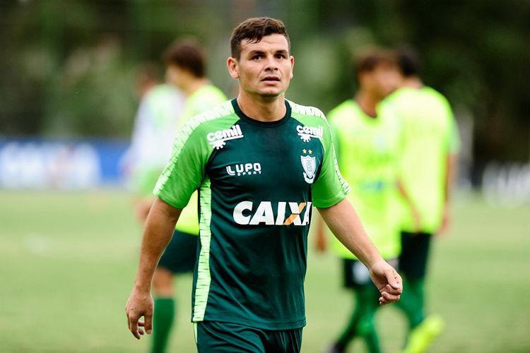 Meia Ruy depende de reavaliação médica para saber se poderá enfrentar o Fluminense