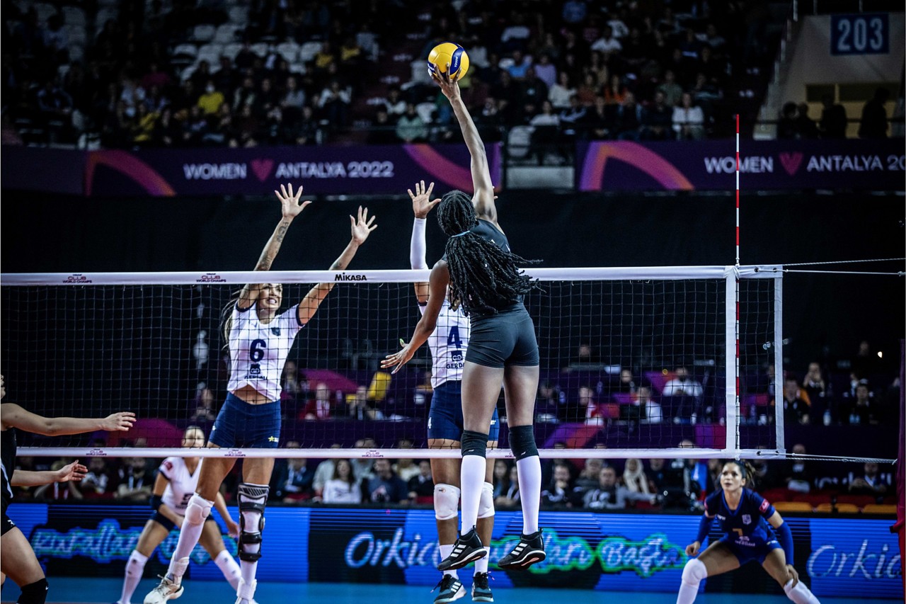 Gerdau Minas x VakifBank, pelo Mundial de Vôlei