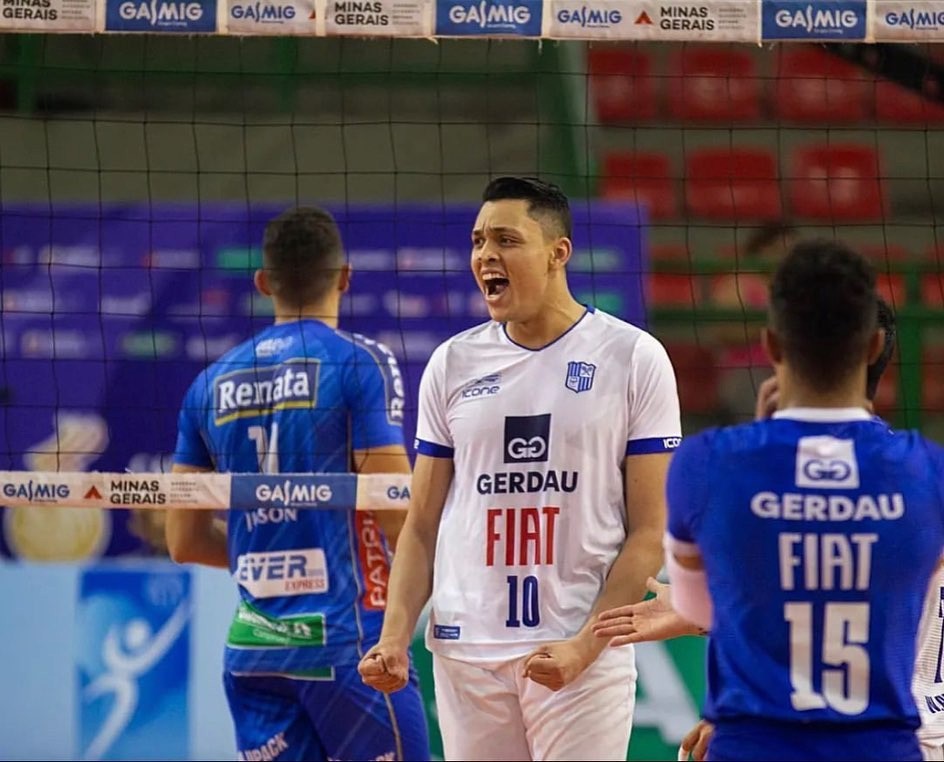 Central Matheus Pinta, do Itambé Minas, renovou contrato com o clube