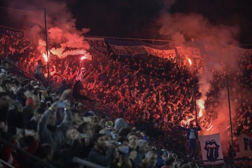 Torcida do Nacional do Uruguai causou confusão no jogo na Argentina