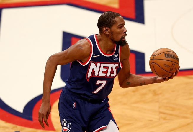 Kevin Durant voltou a ter grande atuação na nona vitória consecutiva dos Nets na NBA