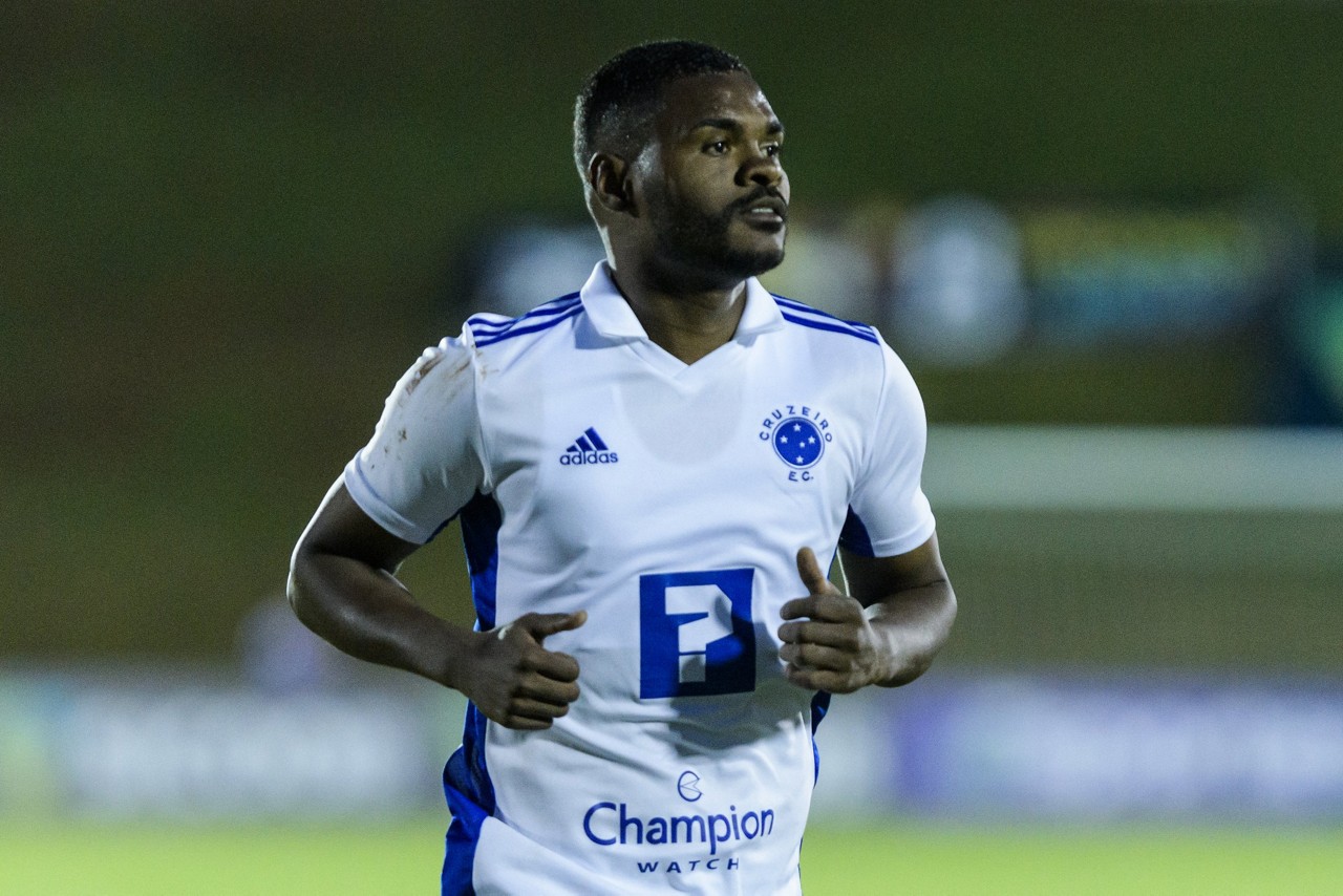 Nikão saiu no segundo tempo na estreia