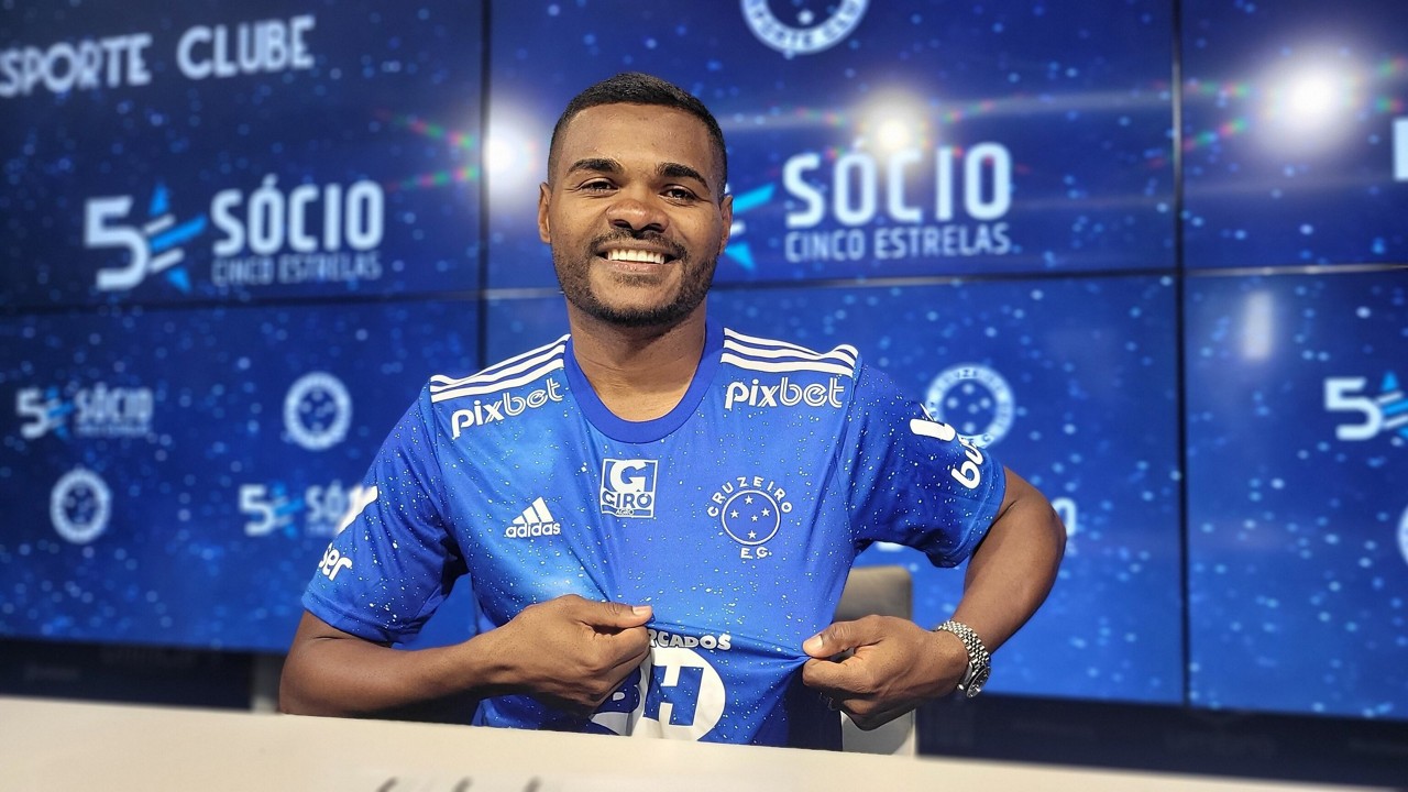 Atacante Nikão chega ao Cruzeiro por empréstimo junto ao São Paulo