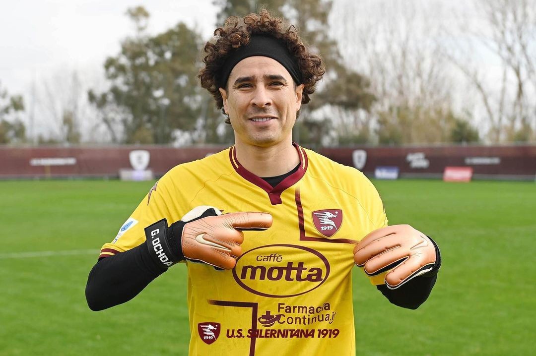 Guillermo Ochoa renova com a Salernitana