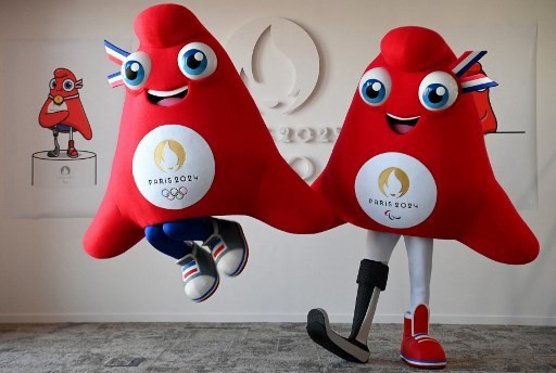 Os Phryges, mascotes dos Jogos Olímpicos e Jogos Paralímpicos de Paris 2024