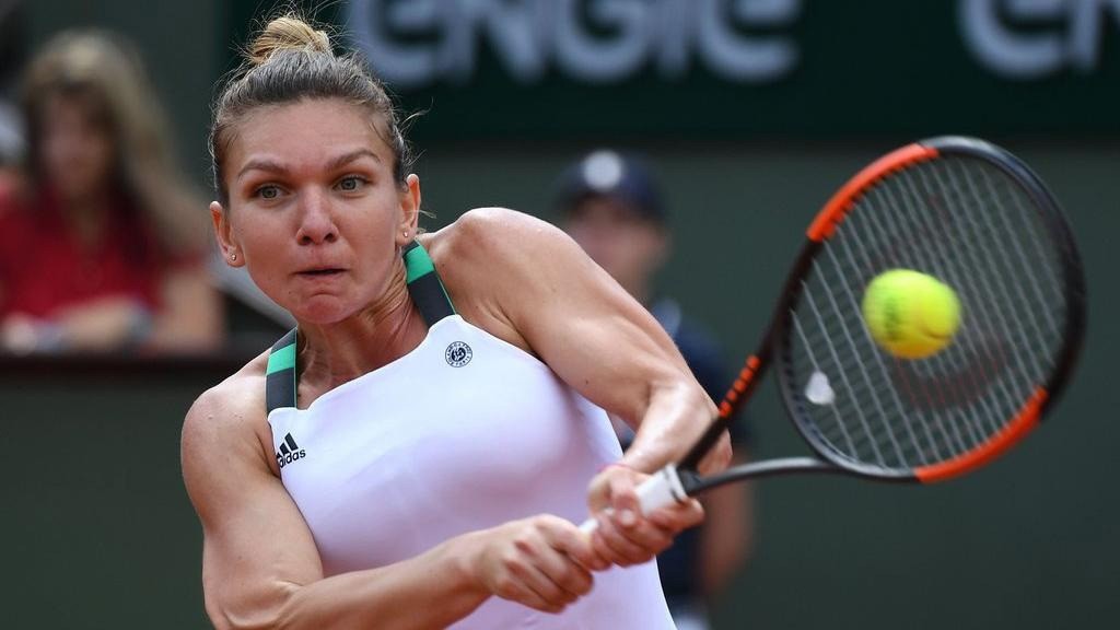 Romena Simona Halep sofreu para derrubar a rival em uma partida muito física e com 15 quebras de serviço