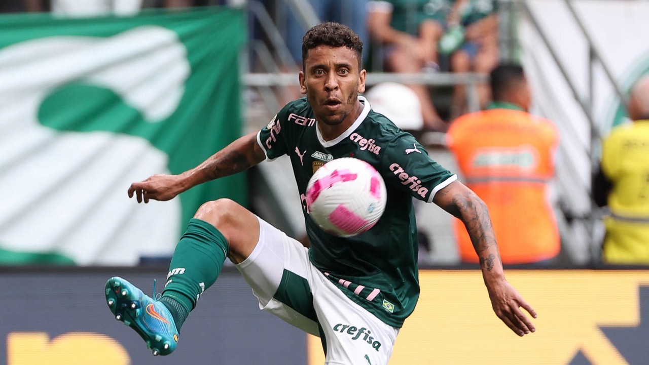 Lateral-direito Marcos Rocha é multicampeão pelo Palmeiras