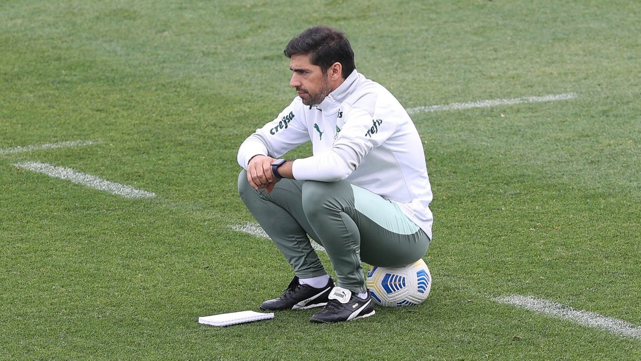 Técnico do Palmeiras, Abel Ferreira ainda aguarda a chegada de reforços