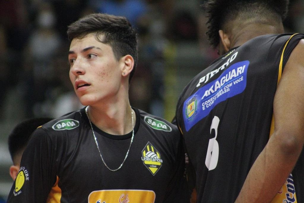 Pedrinho ainda tem idade para atuar na categoria juvenil