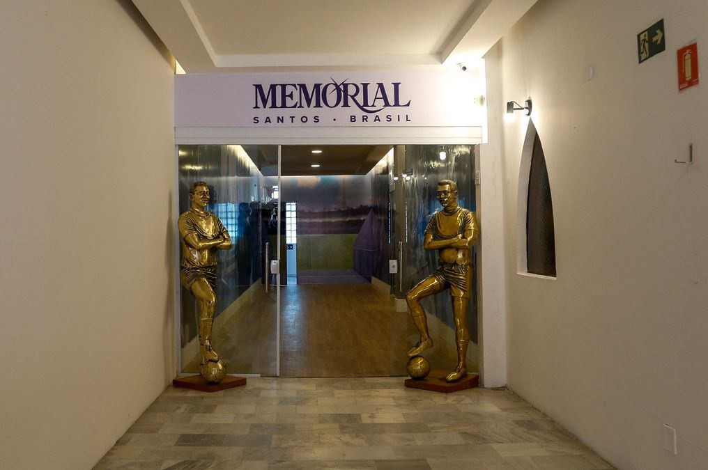 Entrada do mausoléu onde está o corpo de Pelé