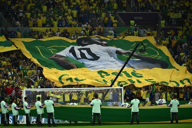 Pelé também já havia recebido homenagens durante a disputa da Copa do Mundo do Catar