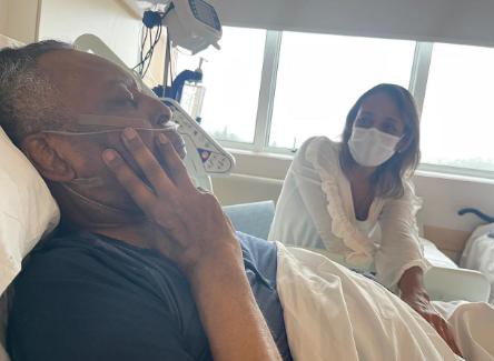 Kely Nascimento publicou as últimas fotos de Pelé no hospital