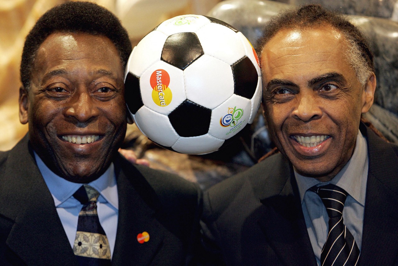 Pelé bateu de frente com o regime militar e enfrentou o racismo