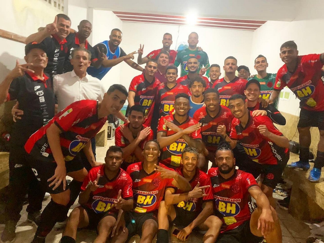 Na primeira participação na Série D, Pouso Alegre se classifica para mata-mata na liderança da chave