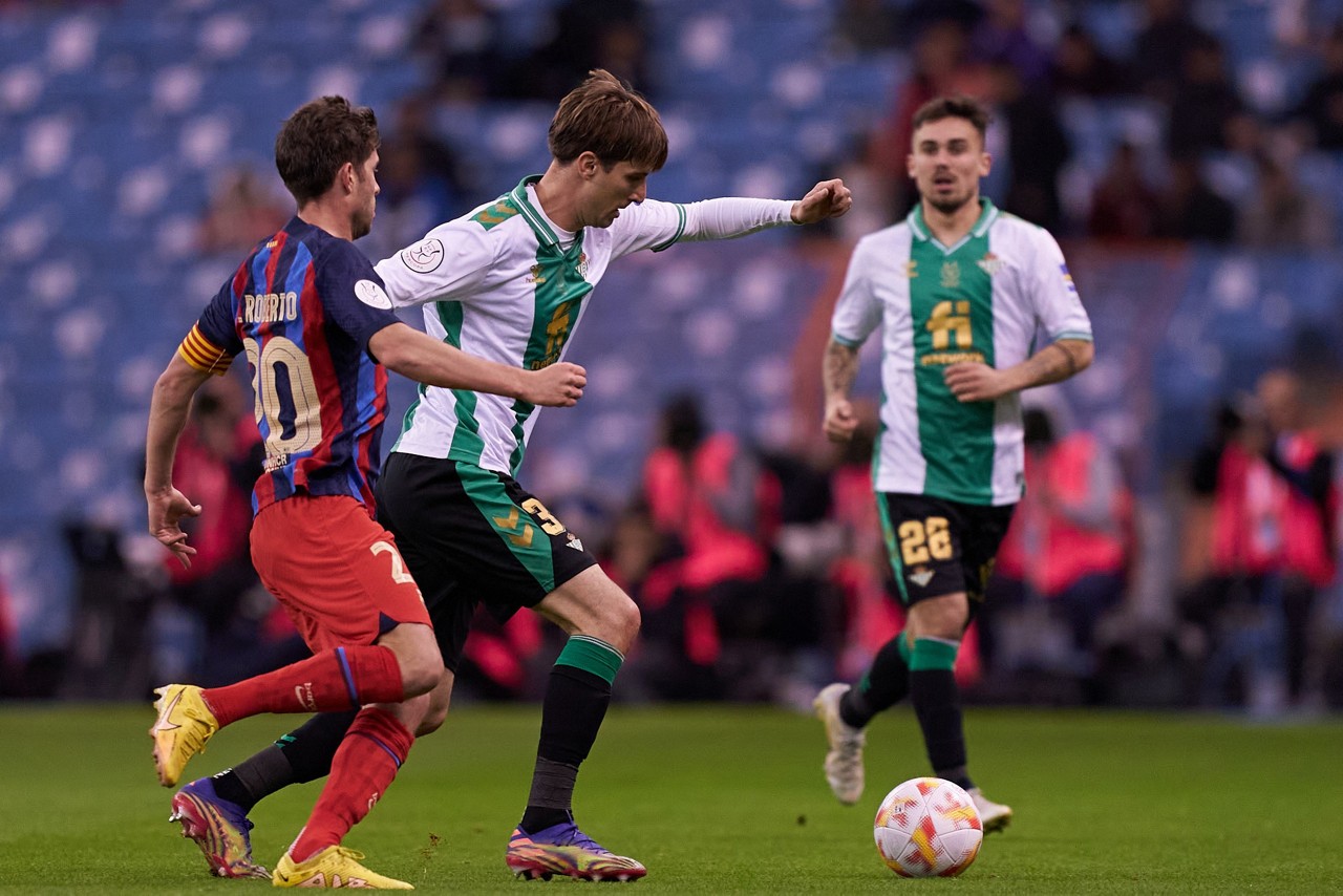 Pela Copa do Rei, Real Betis e Osasuna se enfrentam no Benito Villamarín