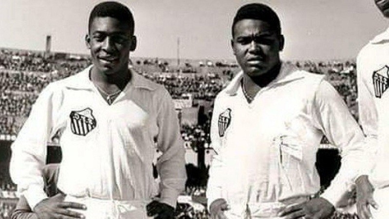 Pelé e Coutinho fizeram uma parceria que marcou época no Santos