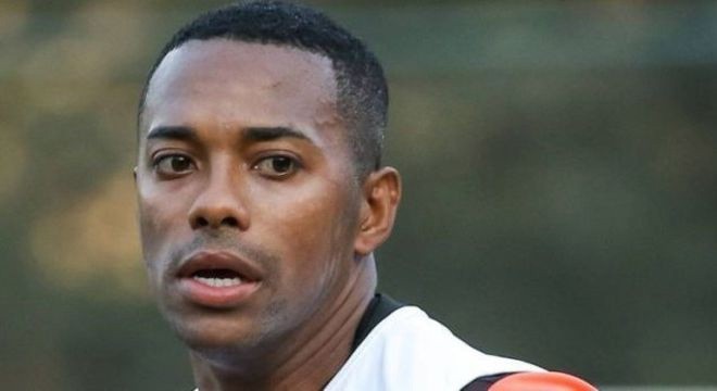 Robinho ficou sem contrato com o Santos em fevereiro de 2021