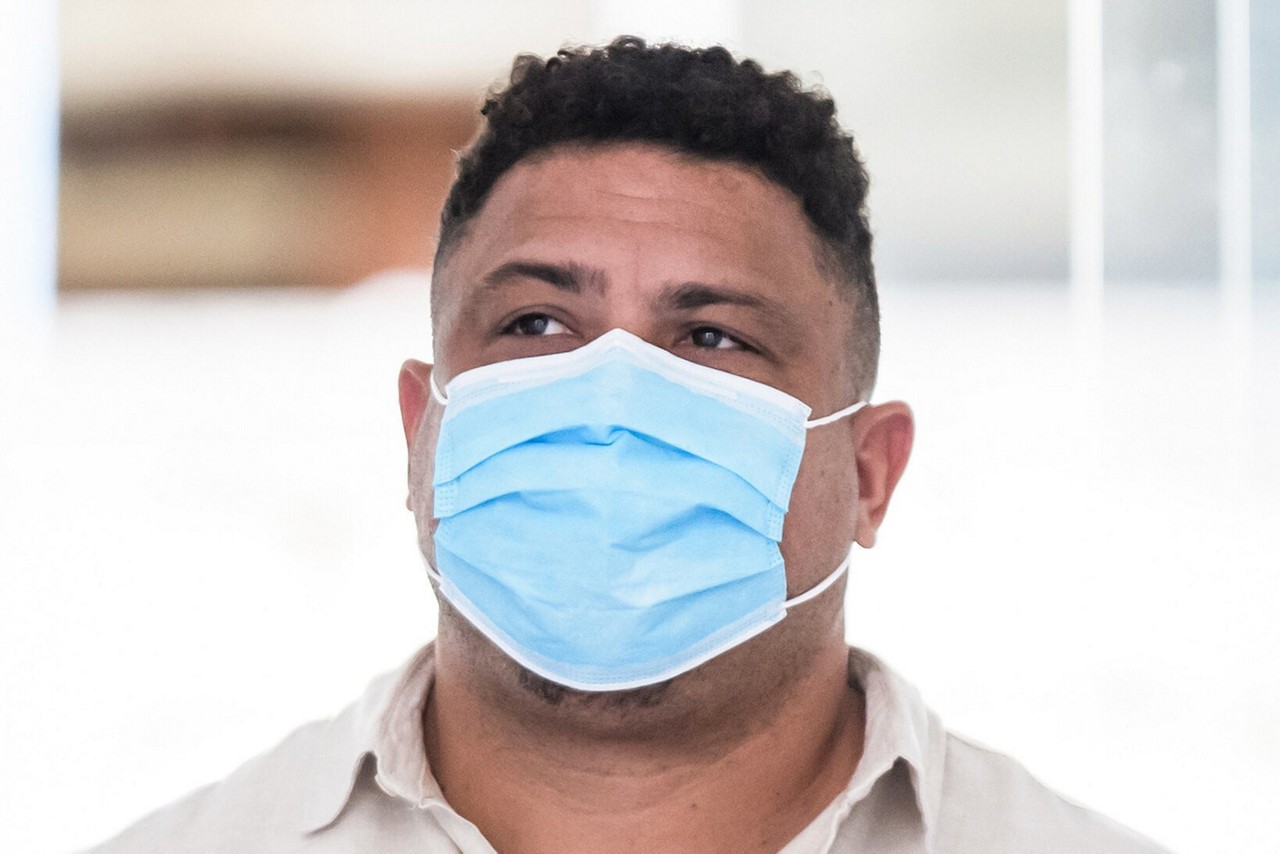 Ronaldo comemora vitória do Cruzeiro nos acréscimos
