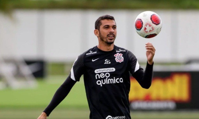 Bruno Melo, lateral-esquerdo do Corinthians