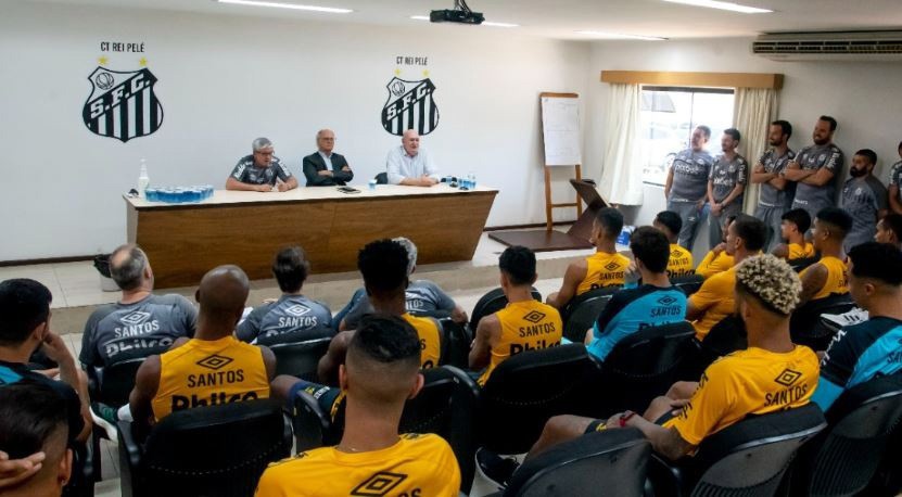 Elenco do Santos se reapresentou no CT Rei Pelé