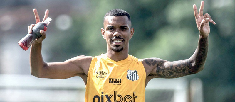 Atacante do Santos Lucas Pires