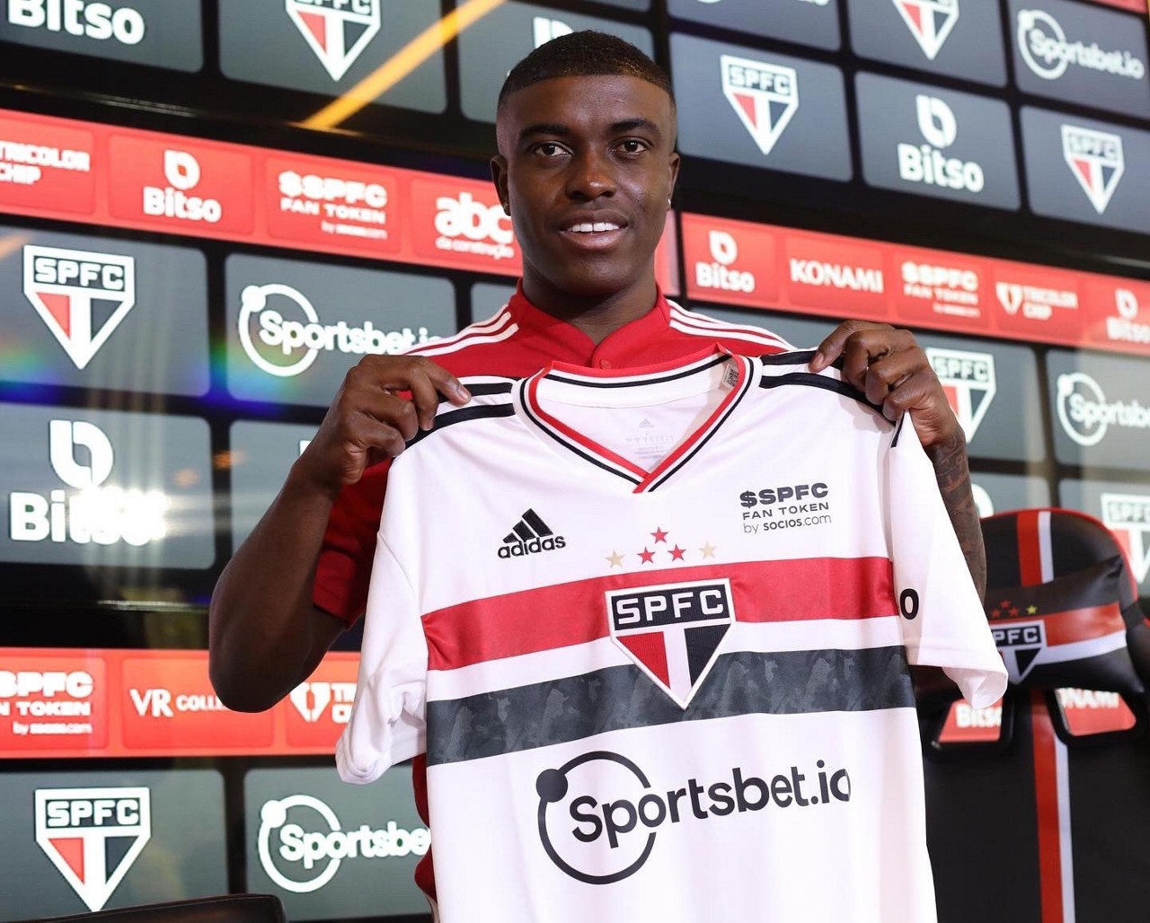 Méndez foi apresentado no São Paulo nesta quinta-feira